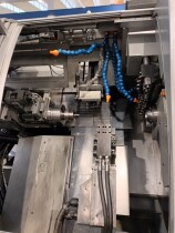 Tornio a fantina mobile a 6 assi Cnc